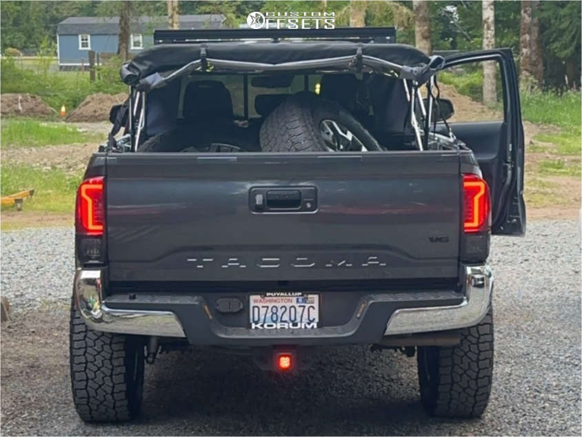 2023 Toyota Tacoma with 17x8.5 -25 RRW Rr7-h and 285/70R17 Falken ...
