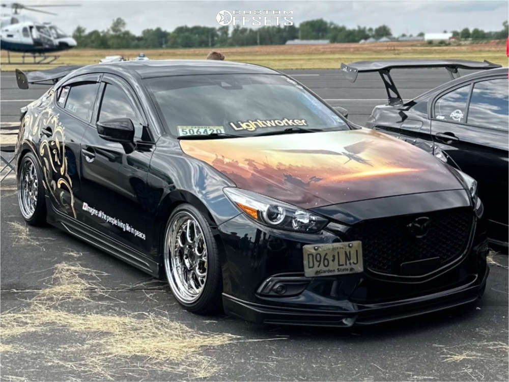 3062229-1-2018-3-mazda-touring