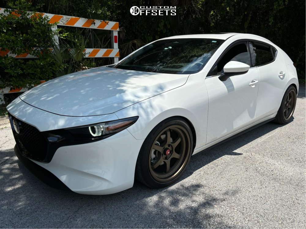 3064596-1-2024-3-mazda-premium