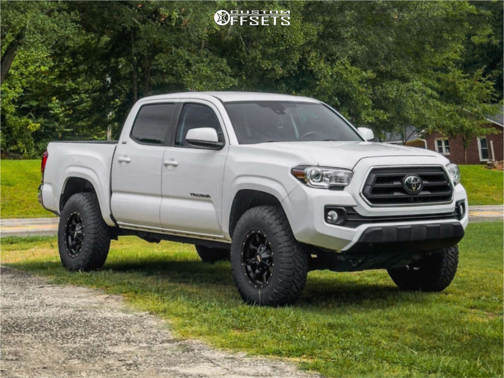 2020 Toyota Tacoma with 16x8 0 Moto Metal MO970 and 265/75R16 Nitto ...