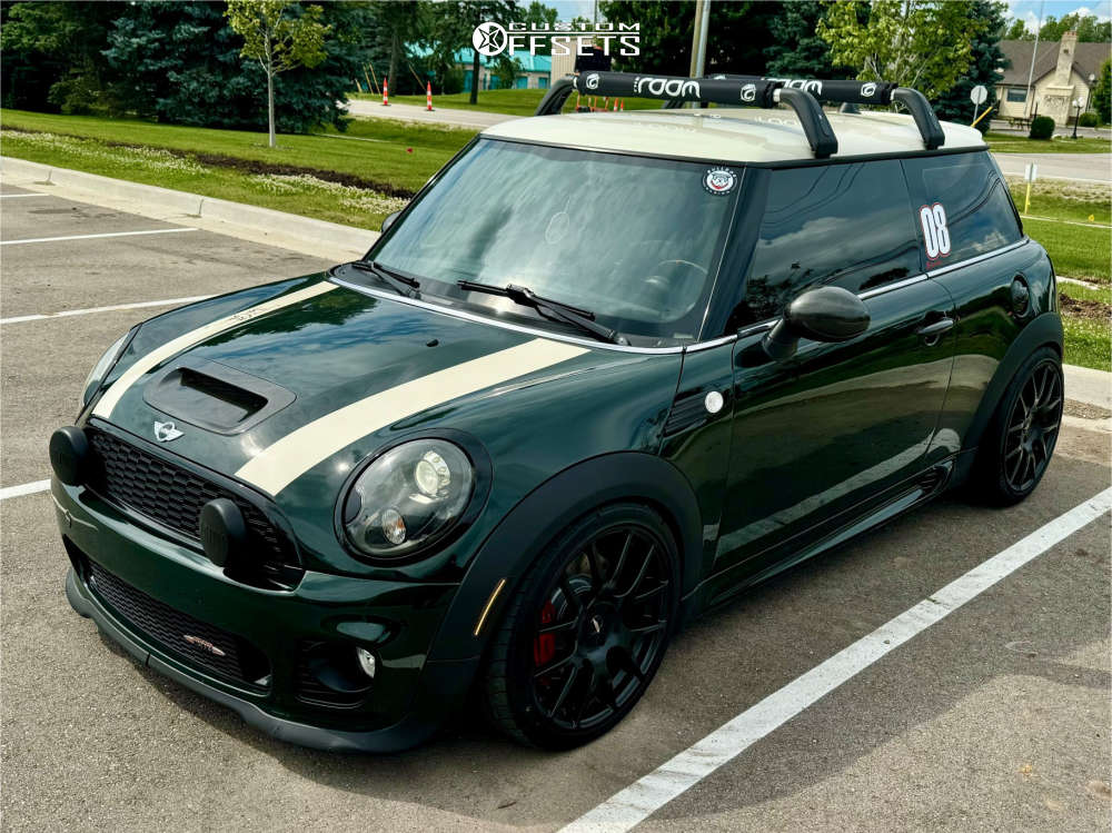 2010 Mini Cooper with 18x7.5 45 NM Engineering Rse12 and 215/40R18 ...