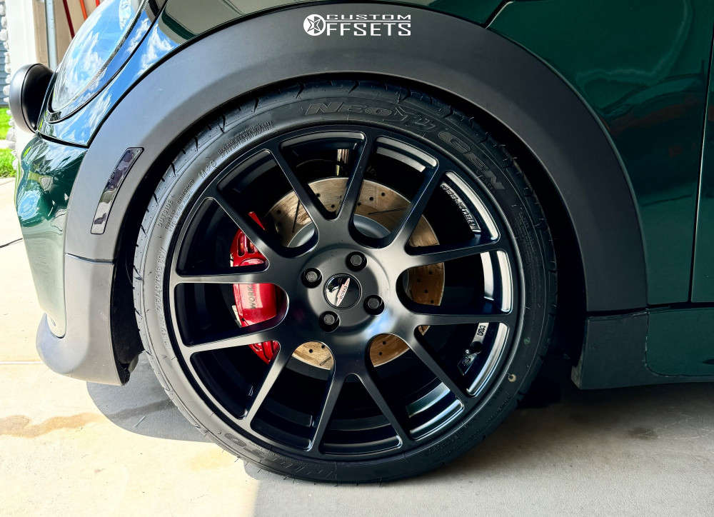 2010 Mini Cooper with 18x7.5 45 NM Engineering Rse12 and 215/40R18 ...