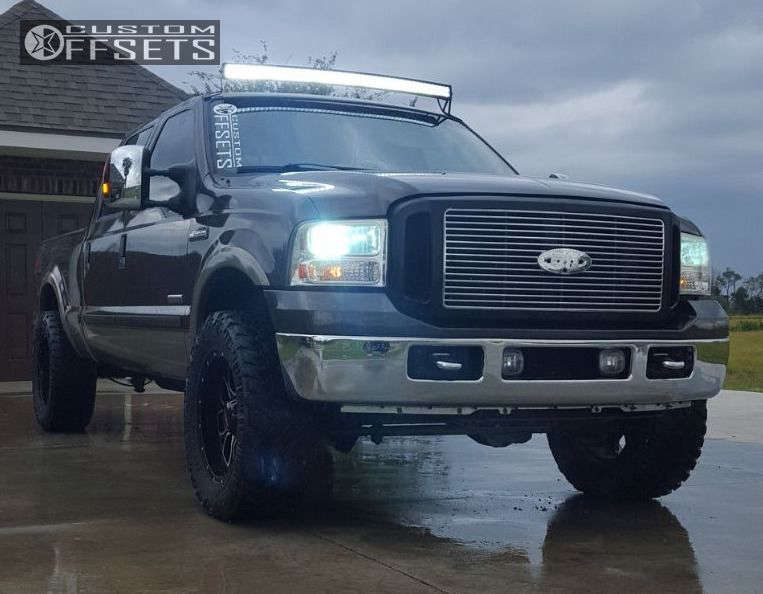 2007 Ford F-250 Super Duty with 20x9 -12 Helo HE879 and 35/12.5R20 ...