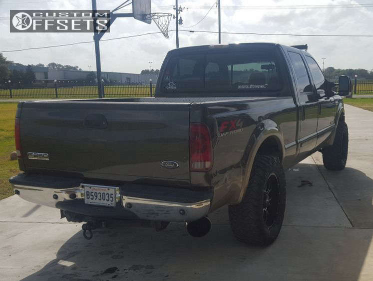 2007 Ford F-250 Super Duty with 20x9 -12 Helo HE879 and 35/12.5R20 ...
