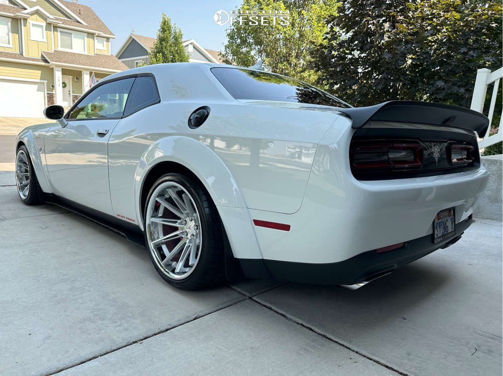 2020 Dodge Challenger with 20x12 0 Ferrada Cm2 and 315/30R20