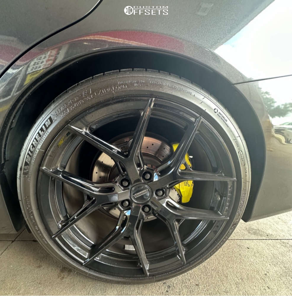 2019 Subaru WRX STI with 19x9.5 40 Vossen Hf5 and 255/45R19 Michelin ...