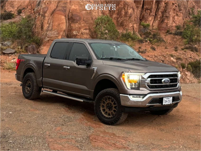 2022 Ford F-150 with 18x9 18 Method MR305 and 285/65R18 Nitto Ridge ...