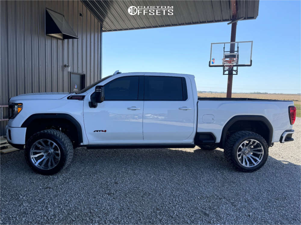 2023 GMC Sierra 2500 HD with 22x12 44 Fuel Blitz and 33/12.5R22 AMP
