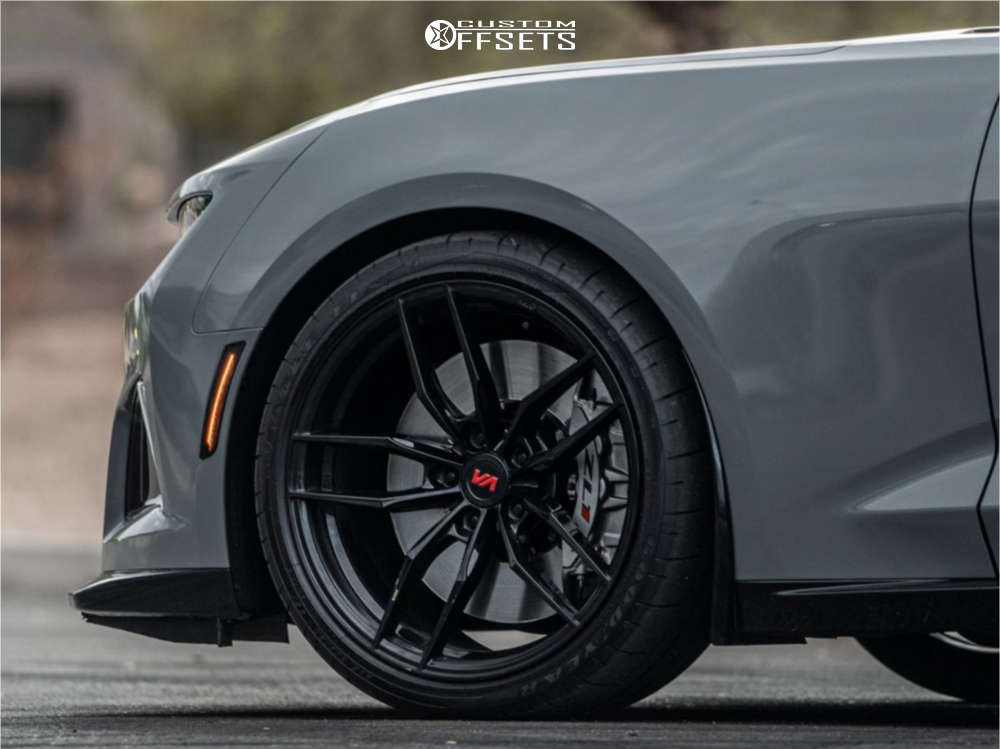 2020 Chevrolet Camaro with 20x10 18 Variant Krypton and 285/30R20 ...