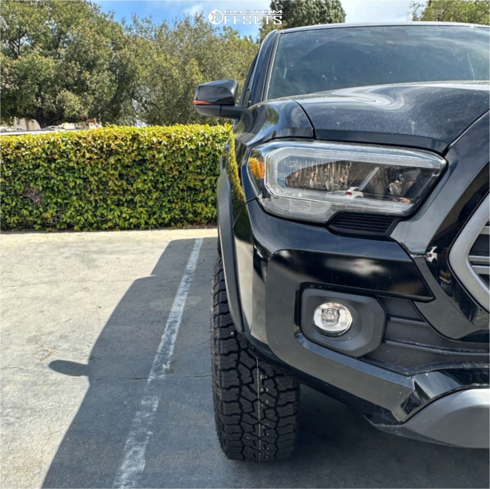 2023 Toyota Tacoma with 17x8.5 -12 RRW Rr7-h Flow Form and 275/70R17 ...