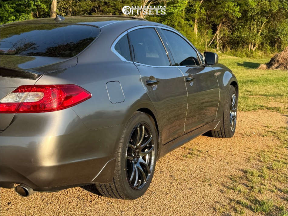 2012 INFINITI M37 with 20x9.5 35 Vors Tr4 and 275/40R20 Lexani Lx
