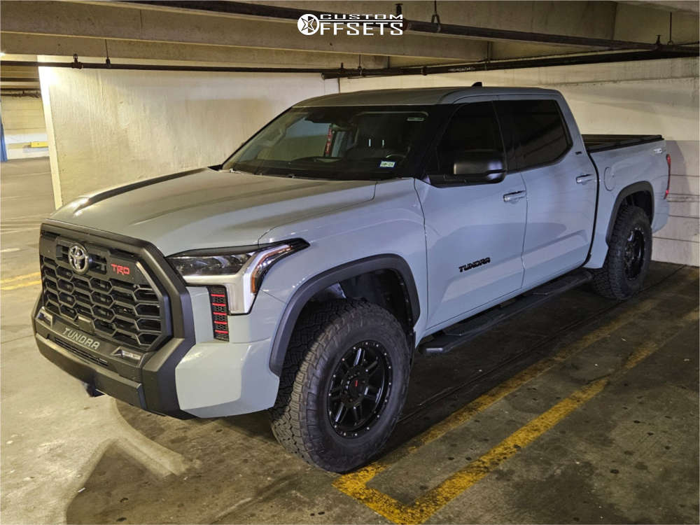 2022 Toyota Tundra with 18x9 18 DX4 Rebel and 295/70R18 Nitto