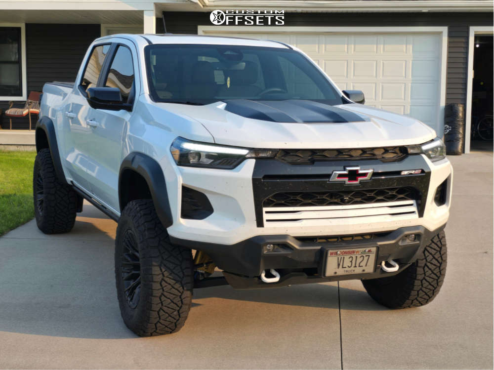 2024 Chevrolet Colorado with 17x9 -12 Fuel Rebar 6 and 285/70R17 Nitto ...