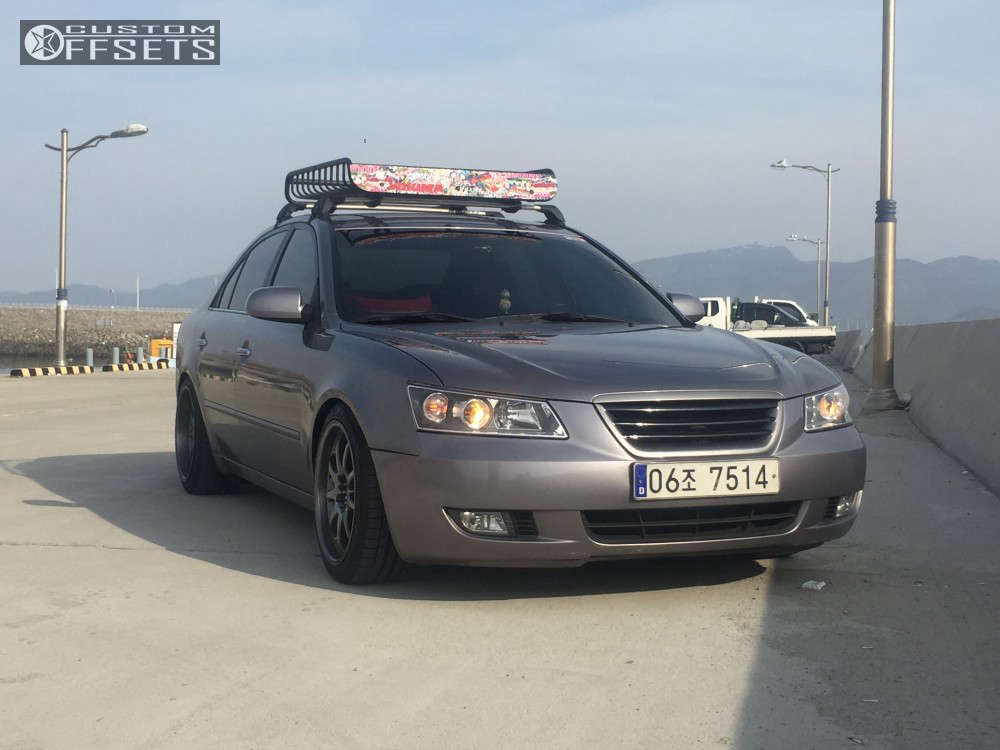 2005 Hyundai Sonata with 18x9 30 Work Xd9 and 245/40R18 Hankook Ventus