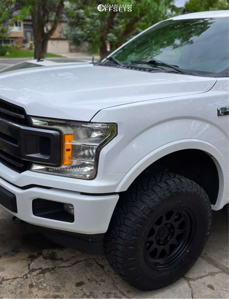 2019 Ford F-150 with 17x8.5 0 Method Mr316 and 285/70R17 Nitto Ridge ...