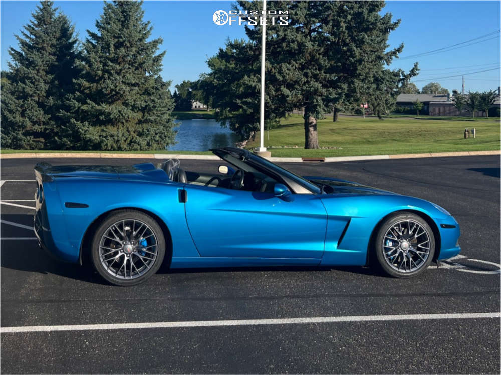 2008 Chevrolet Corvette with 18x8.5 56 4Play OE Wheels Cv22b and 245 ...