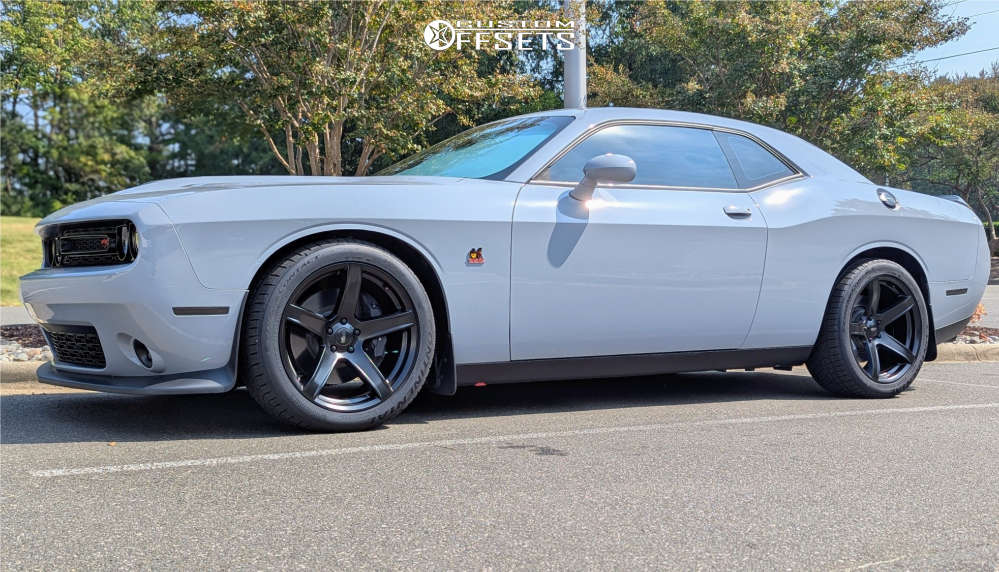 2022 Dodge Challenger with 20x9.5 18 Voxx Replicas Hellcat 2 and