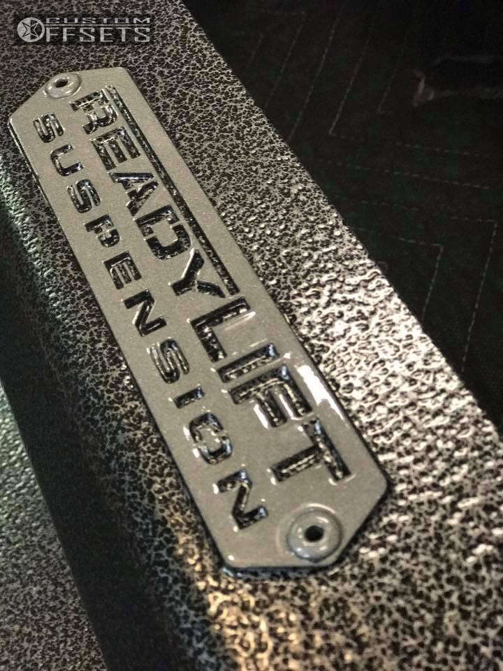 2016 Toyota Tundra with 20x10 -24 Moto Metal Mo970 and 37