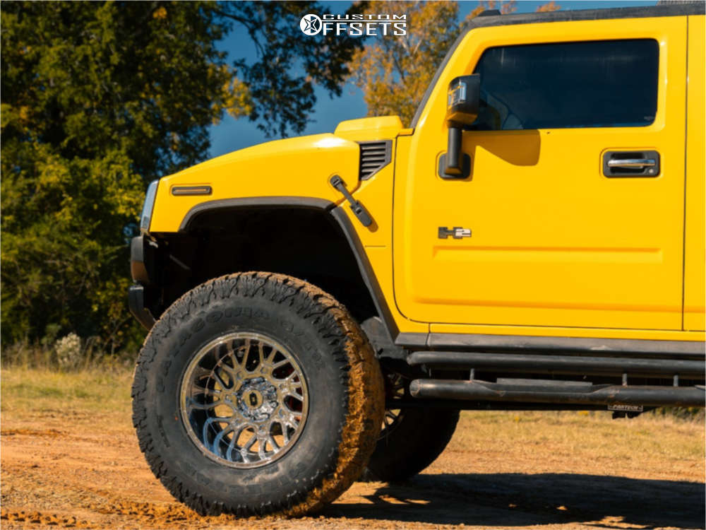 2005 Hummer H2 with 20x9 12 Vision Brawl and 42/14.5R20 Milestar ...