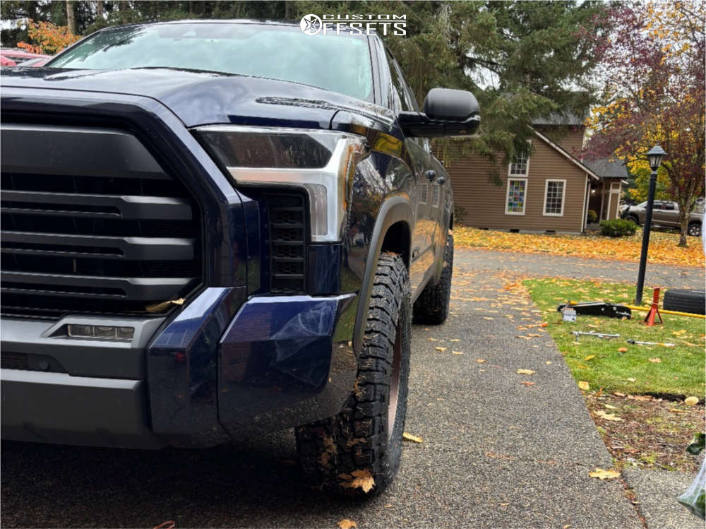 2022 Toyota Tundra with 17x8.5 25 RRW Rr7-s Flow Form and 285/75R17 ...