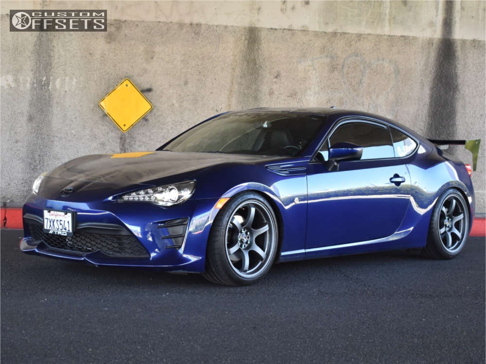 2017 Toyota 86 with 18x9.5 38 Gram Lights 57DR and 245/35R18