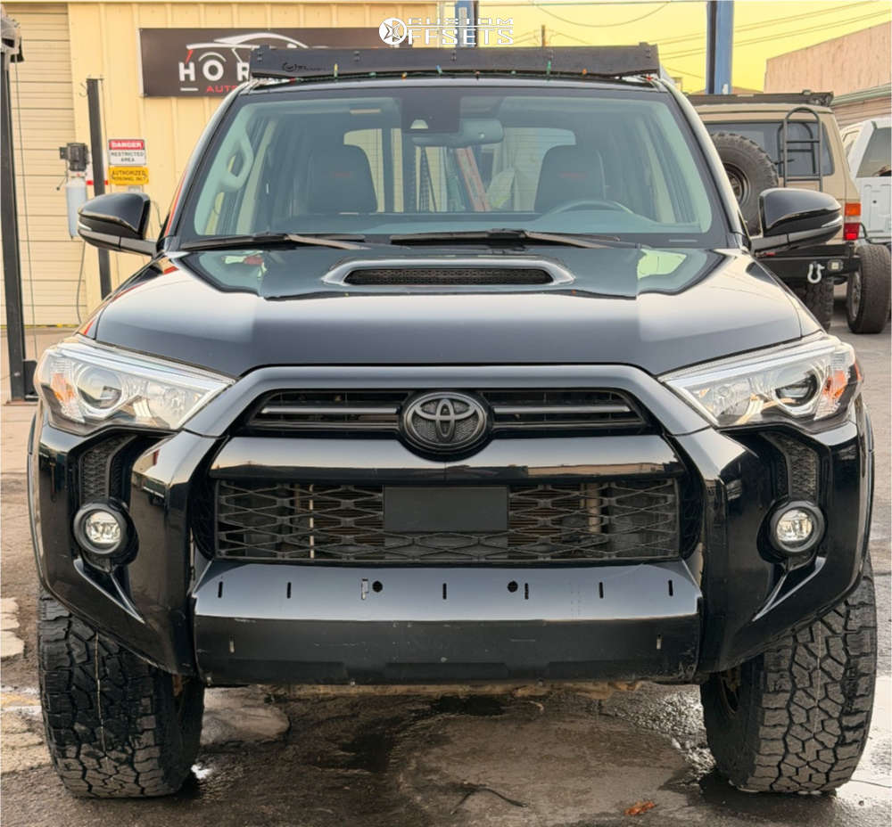 2024 Toyota 4Runner with 17x8.5 0 Method Mr305 and 285/70R17 Falken ...
