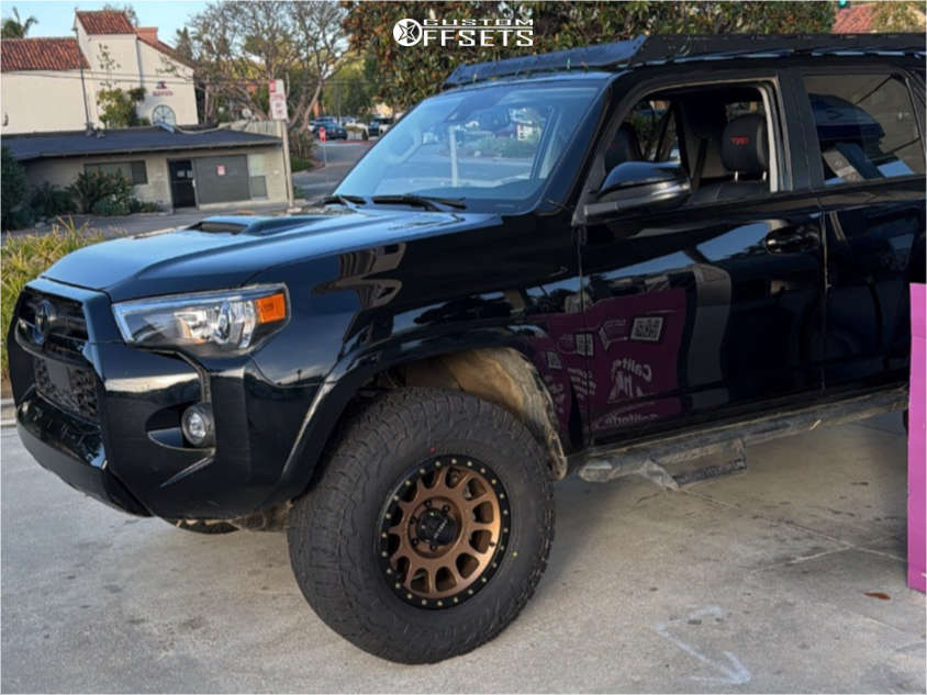 2024 Toyota 4Runner with 17x8.5 0 Method Mr305 and 285/70R17 Falken ...