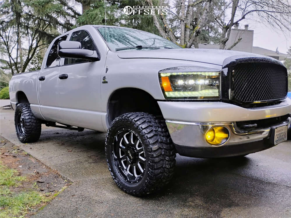 2006 Dodge Ram 2500 with 20x9 0 Weld Off-Road Stealth and 33/12.5