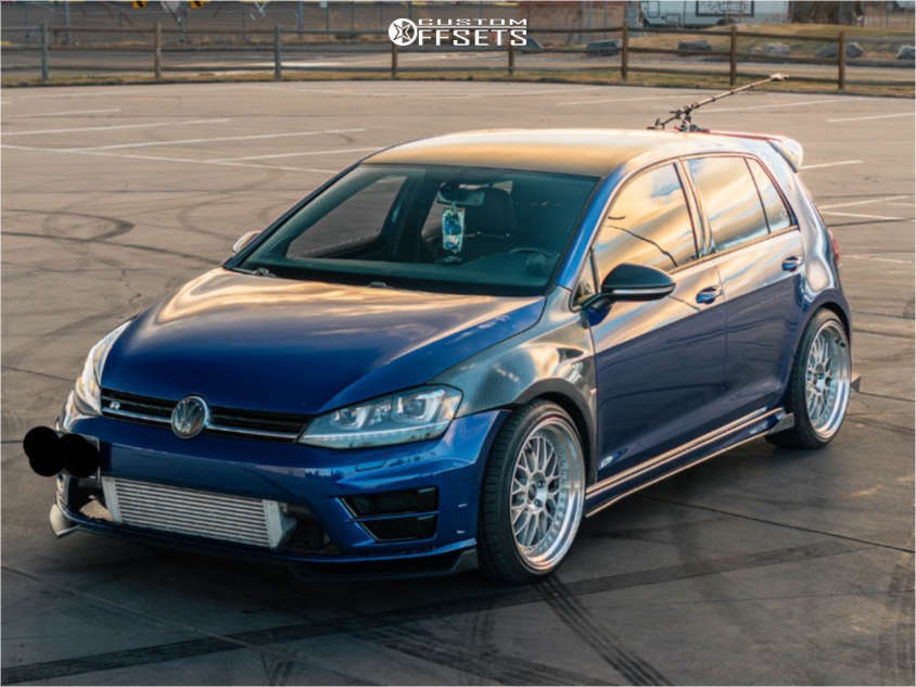 2015 Volkswagen Golf R with 19x9.5 35 ESR Sr01 and 235/35R19 ...