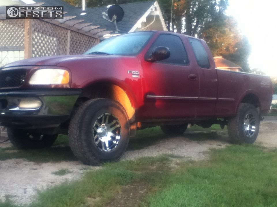 1997 Ford F-150 with 17x9 -12 Axe Offroad 79 and 285/70R17 Nitto Terra ...