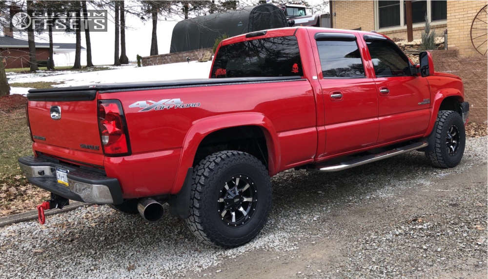 2006 Chevrolet Silverado 2500 HD with 16x8 Moto Metal Mo970 and 285 ...
