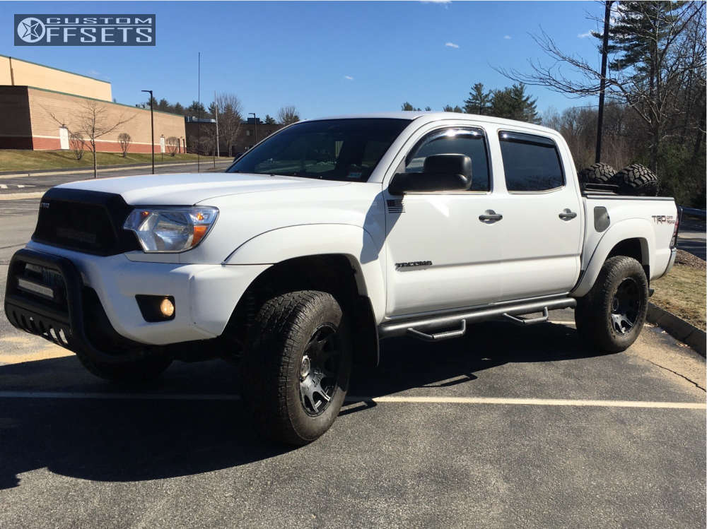 2015 Toyota Tacoma with 18x9 -12 Method Roost and 33/12.5R18 Toyo Tires ...