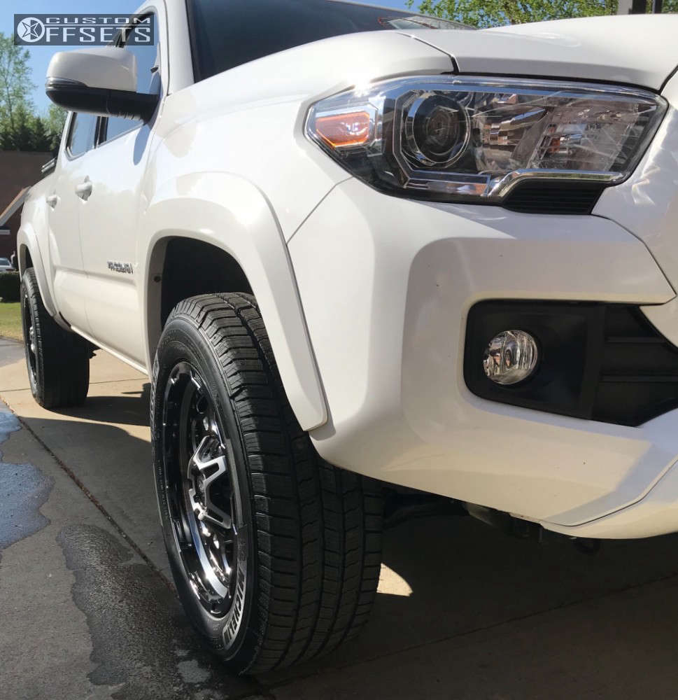 2018 Toyota Tacoma with 20x9 0 XD Xd837 and 275/55R20 Michelin Defender ...
