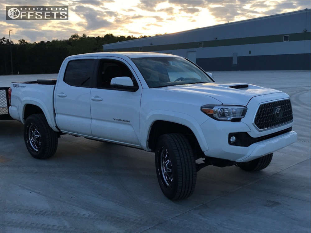 2018 Toyota Tacoma with 20x9 0 XD Xd837 and 275/55R20 Michelin Defender ...