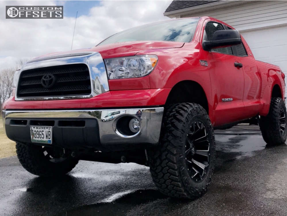 2008 Toyota Tundra with 20x10 -18 Fuel Assault and 35/12.5