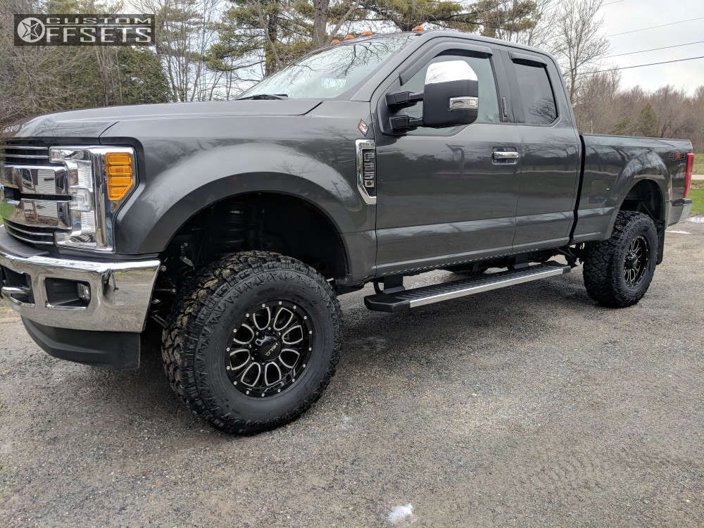 2017 Ford F-250 Super Duty with 17x9 18 Helo He879 and 35/12.5R17 ...