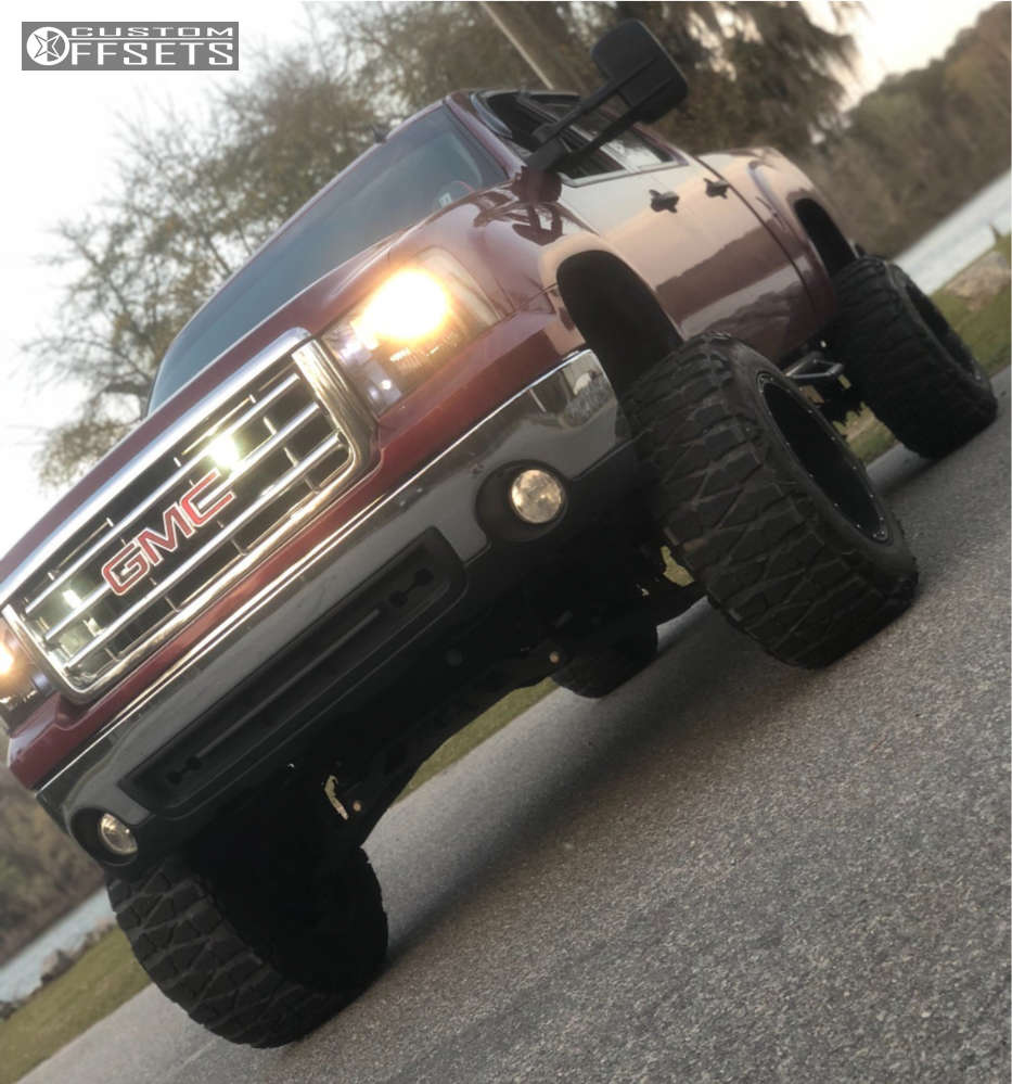 2007 GMC Sierra 1500 with 20x14 76 Fuel Hostage and 37/13.5R20 Nitto