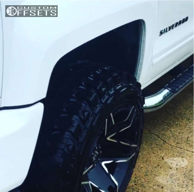 2016 Chevrolet Silverado 1500 with 20x12 44 RBP 70r and 33/12.5R20