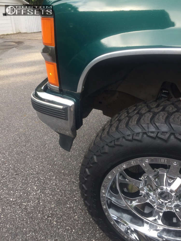 1997 Chevrolet K1500 with 20x12 44 Fuel Krank and 285/55R20 AMP Mud