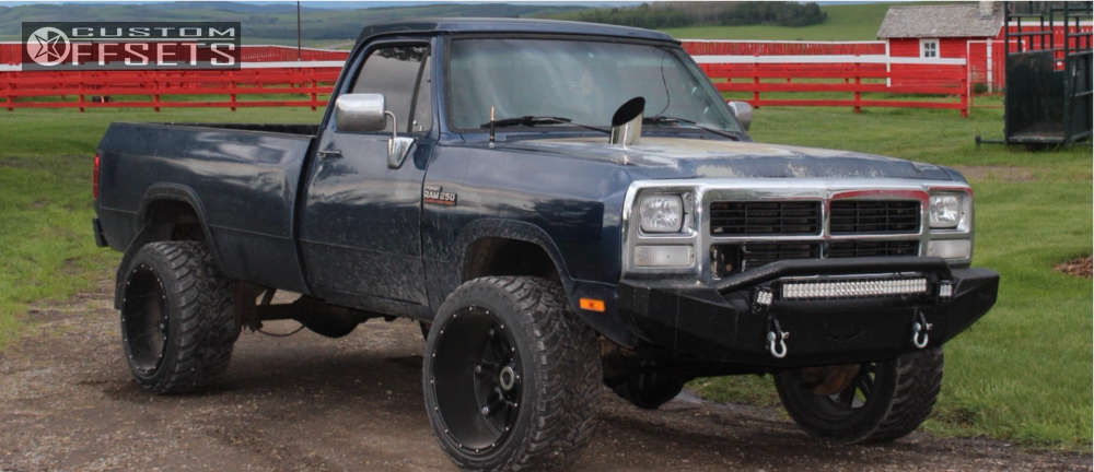 New Black Vinyl Floor Mat replaces carpet 1994-1997 Dodge RAM 3500 extended cab