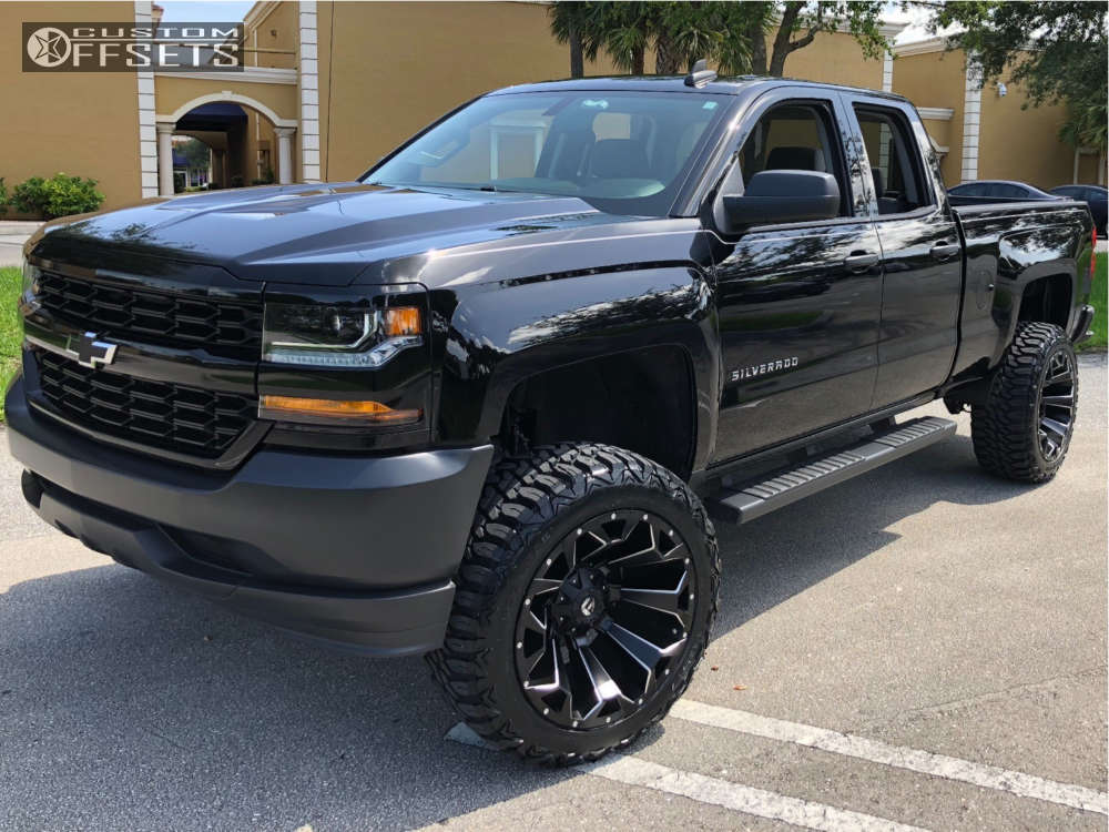 2017 Chevrolet Silverado 1500 with 22x12 44 Fuel Assault and 35/12
