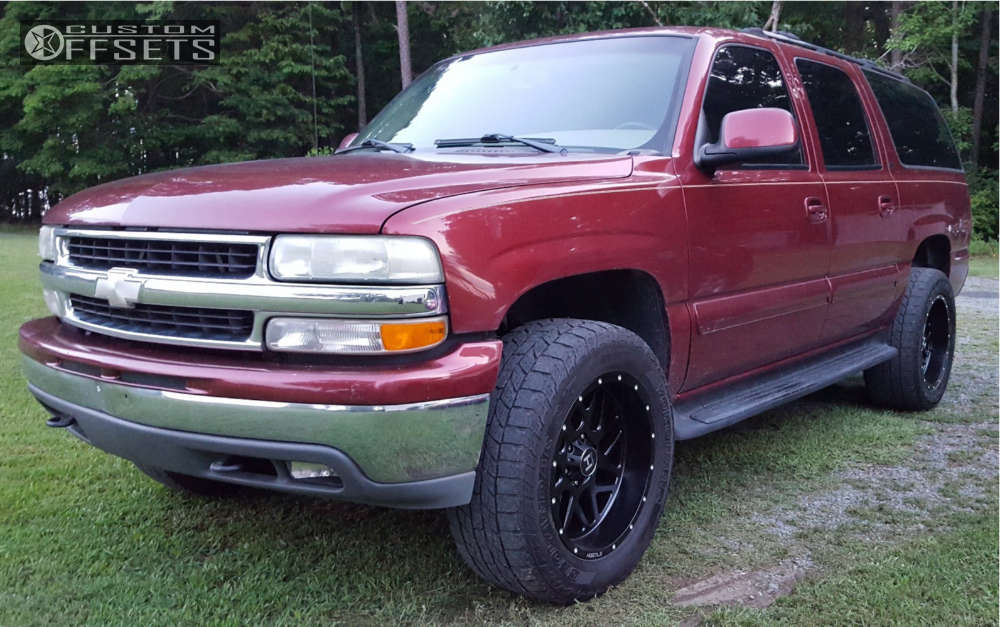 2003 Chevrolet Suburban with 20x10 -19 Hostile Sprocket and 305