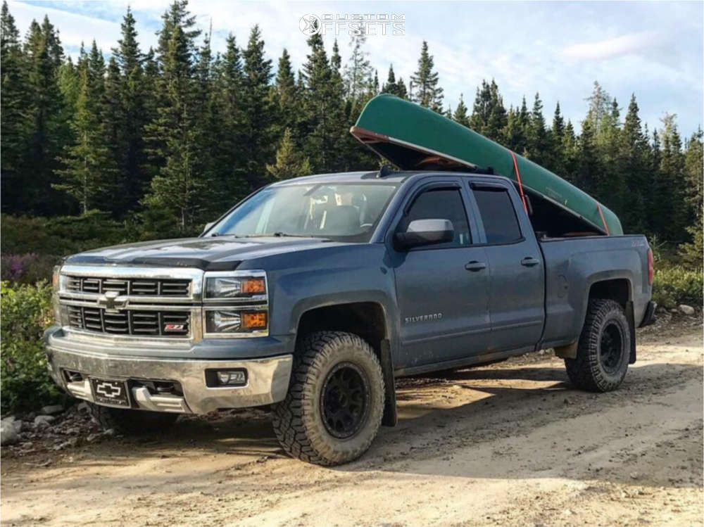 2015 Chevrolet Silverado 1500 with 17x8.5 0 Method Nv and 285/70R17 ...