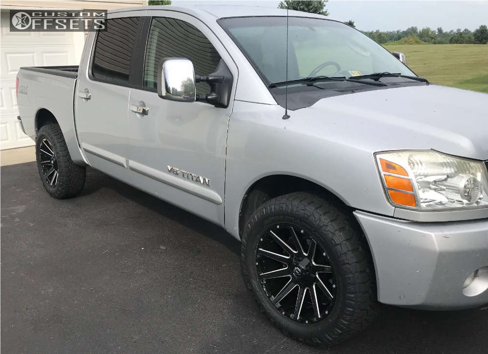 2005 Nissan Titan with 20x9 0 Fuel Contra and 275/60R20 Nitto