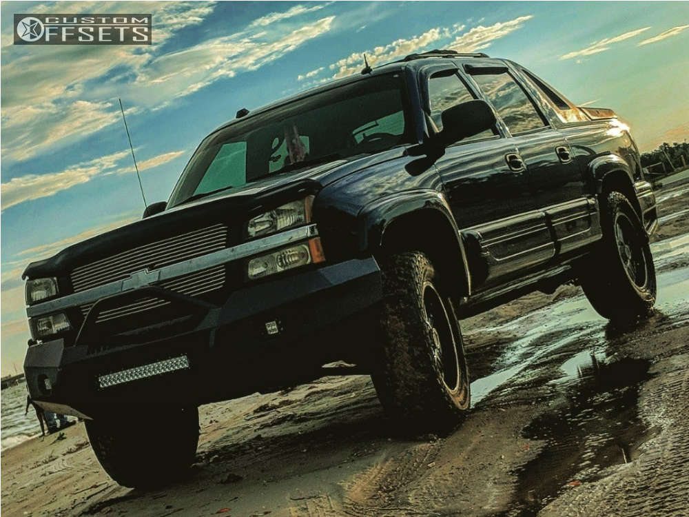 2004 Chevrolet Avalanche 1500 with 20x9 0 Vision Rage and 35/12.5R20 ...