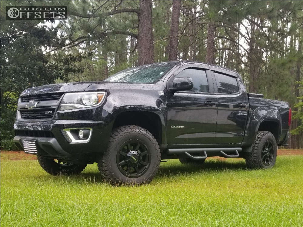 2015 Chevrolet Colorado with 17x9 18 Helo He909 and 265/70R17 ...