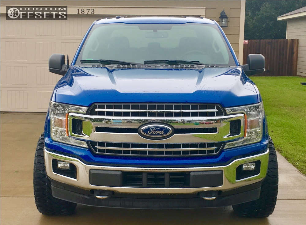 2018 Ford F-150 with 22x12 -44 Twisted Offroad Razor and 33/12.5R22 ...