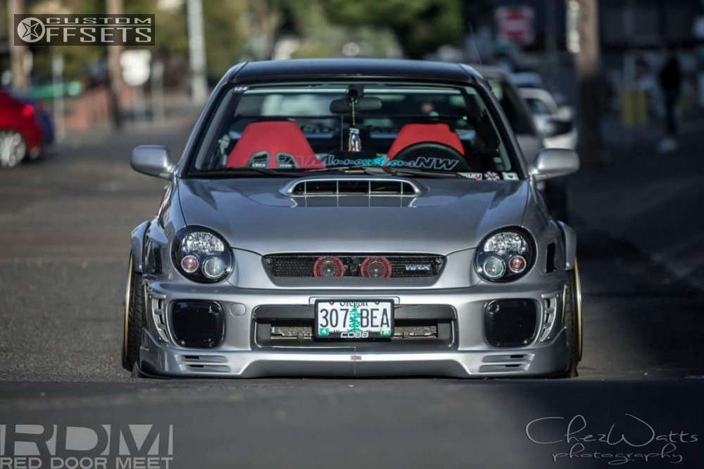 Aero Subaru　GOLD希少カラー 2002 Subaru WRX with 18x10.5 20 XXR 526 and 225/35R18