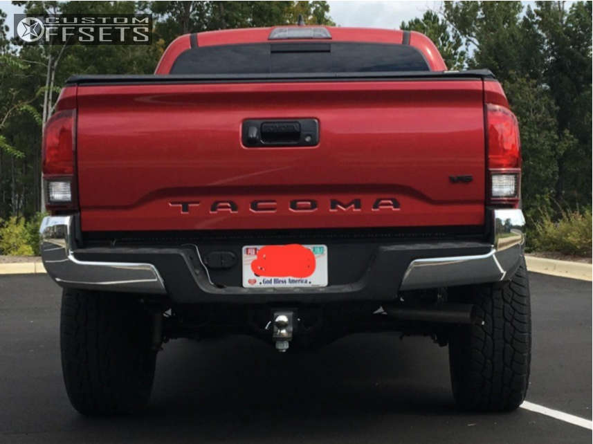 2018 Toyota with 20x9 18 Gear OffRoad Big Block and 285/55R20