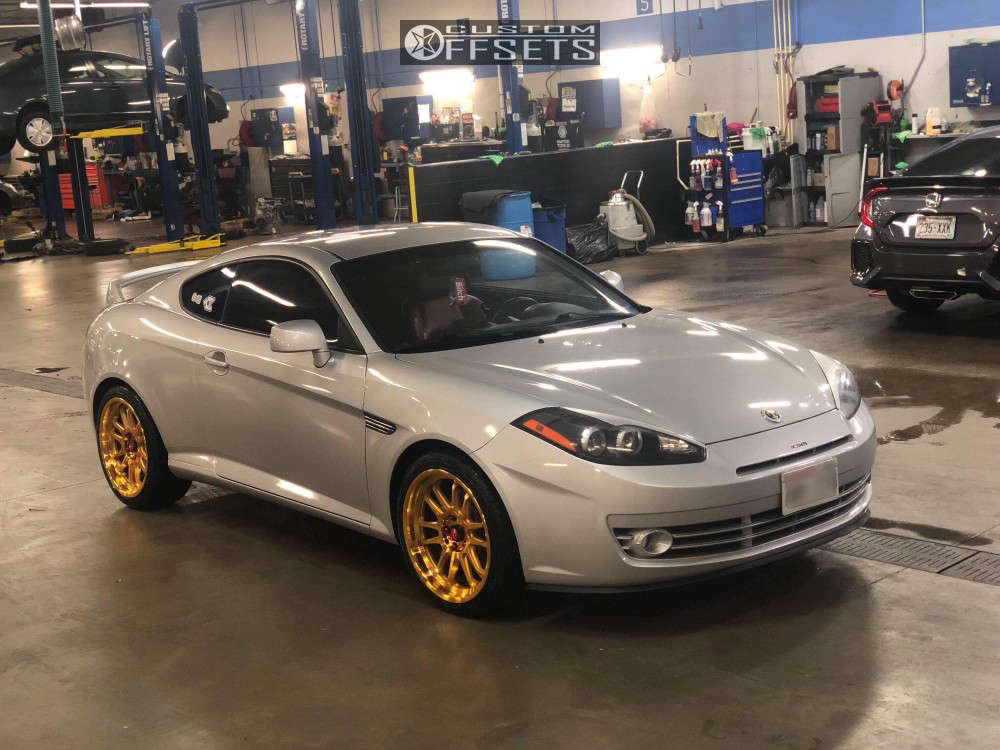 2008 Hyundai Tiburon with 18x8.5 35 Aodhan Ah07 and 245/45R18 Hankook ...
